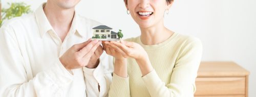 結婚のタイミングで住宅購入！そのステップは？入籍前に契約できる？【前編】