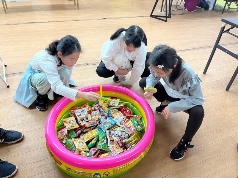 お菓子釣り